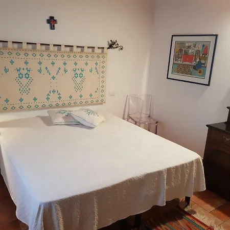 Casa Di Romeo Πανσιόν Càbras